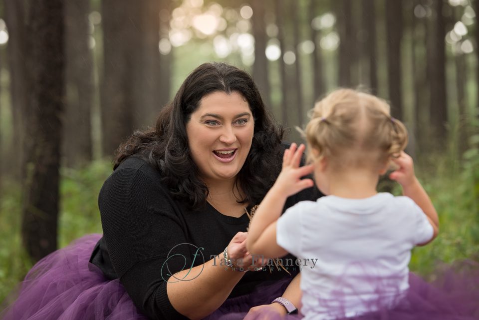 Family fun photos in the woods