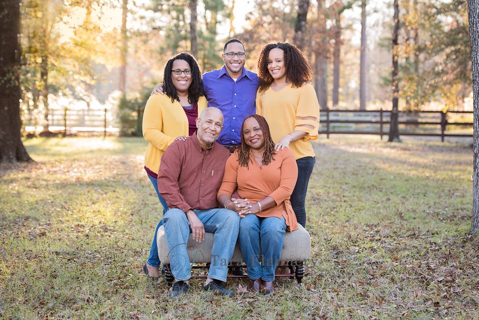 choosing clothing colors for family photos